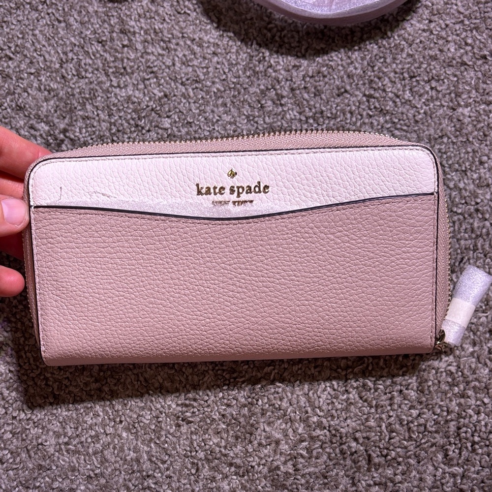 Kate Spade Blush and White Wallet